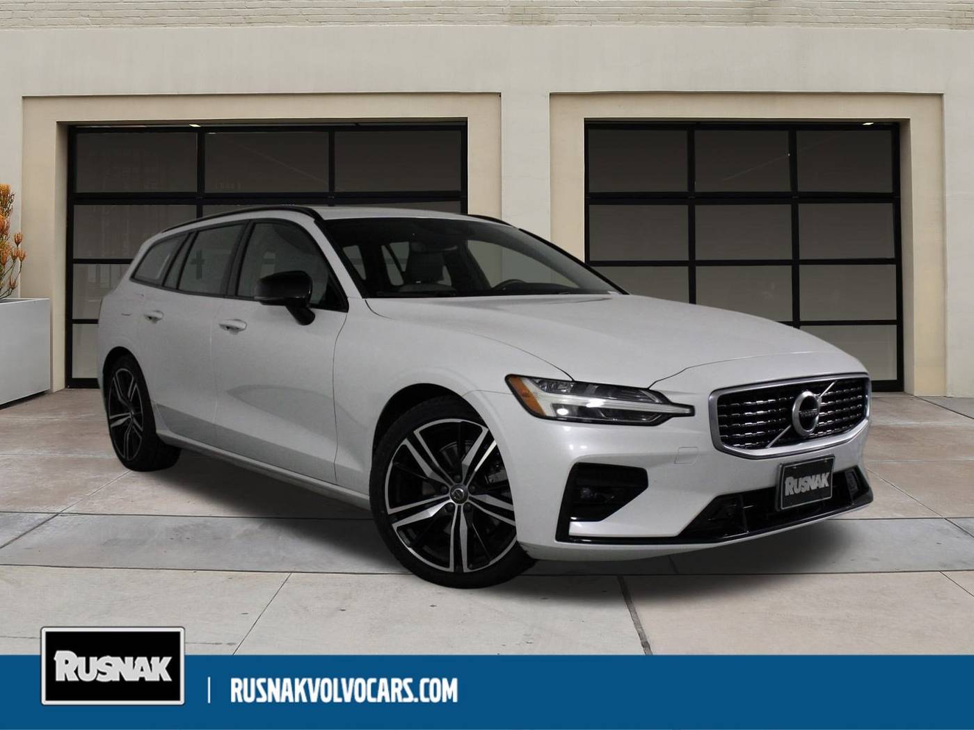 2020 Volvo V60 R-Design — Wagon — 24,821 mi — Pasadena, CA