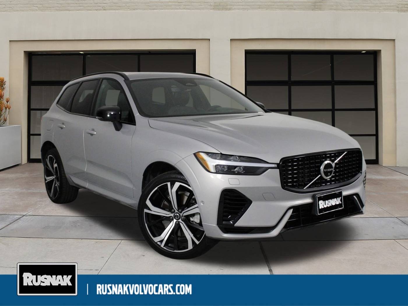2022 Volvo XC60 Recharge R-Design — SUV — 35,007 mi — Pasadena, CA