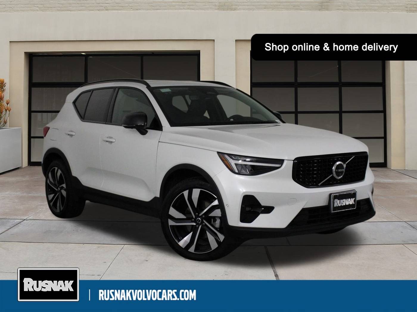 2025 Volvo XC40 Plus — SUV — 9,497 mi — Pasadena, CA