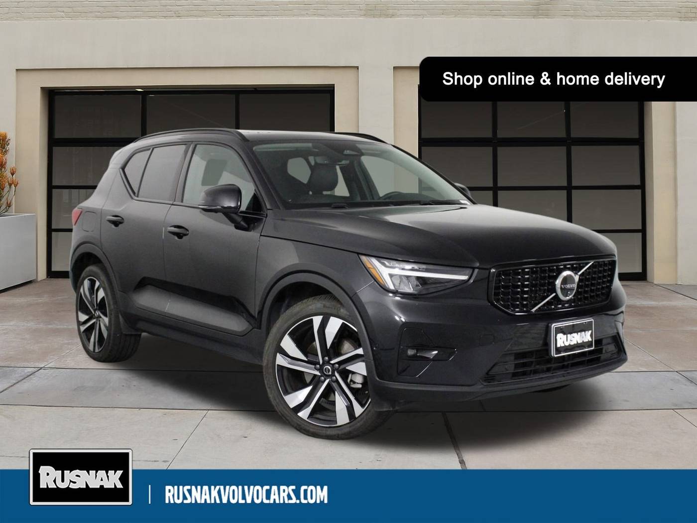 2025 Volvo XC40 Plus — SUV — 14,017 mi — Pasadena, CA