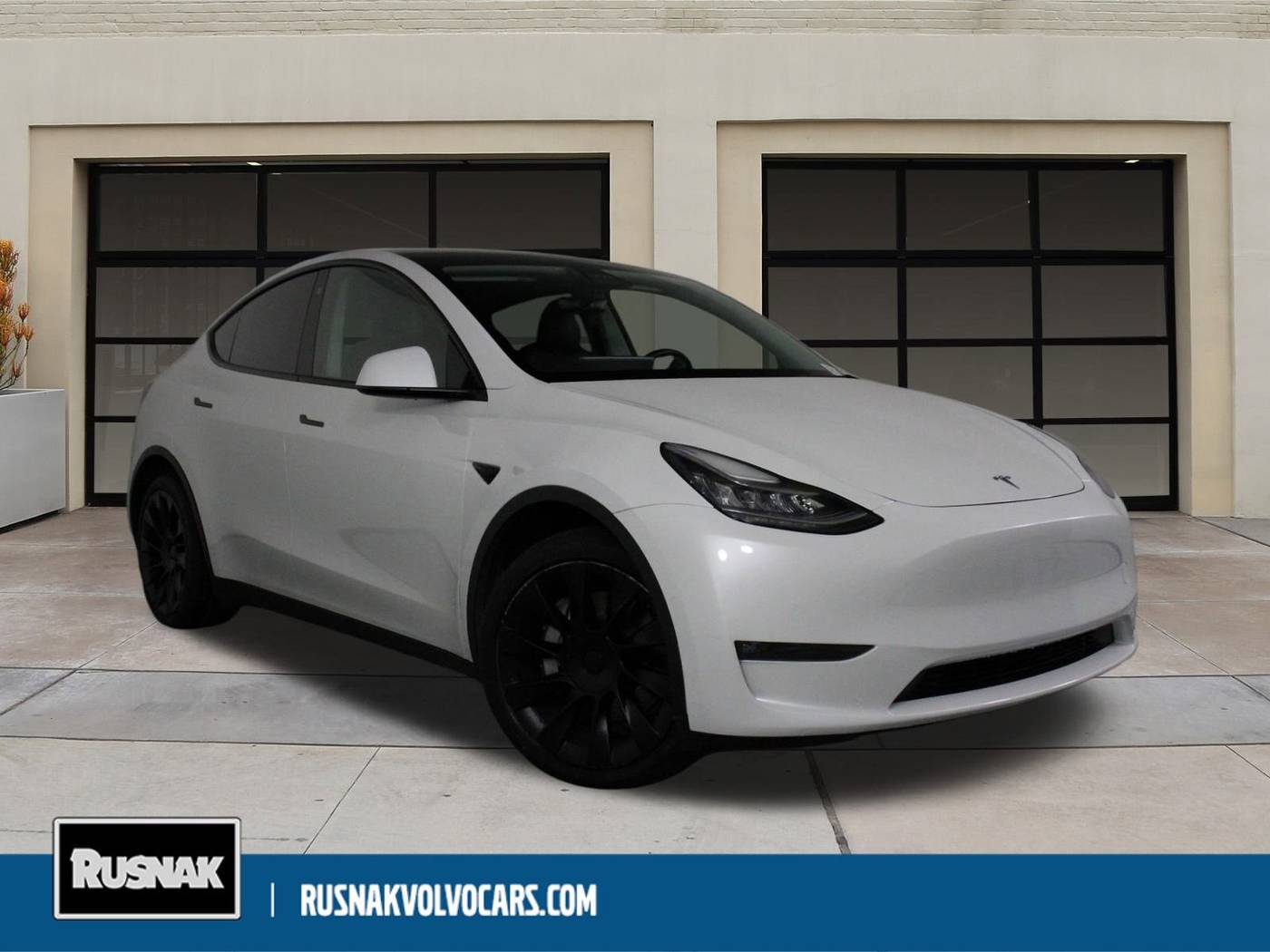 2021 Tesla Model Y Long Range — SUV — 25,640 mi — Pasadena, CA