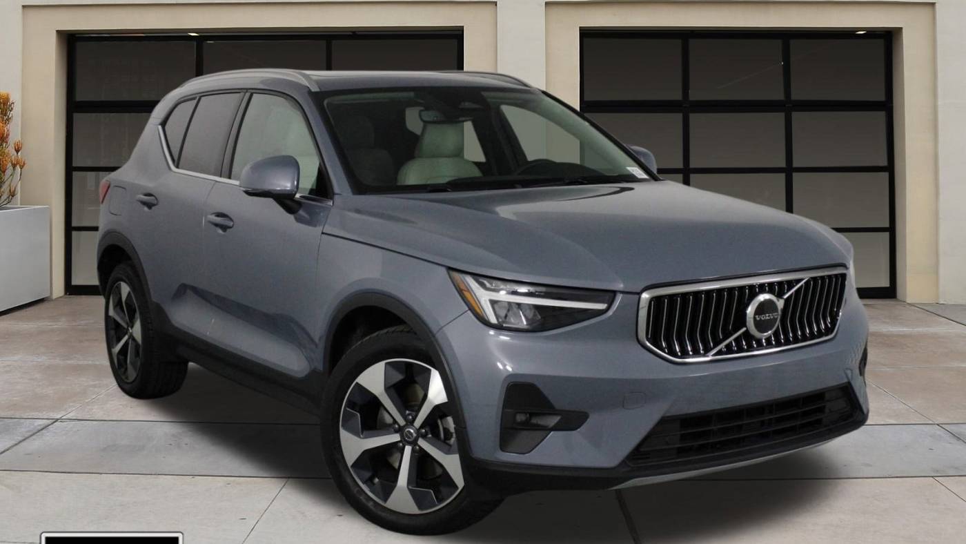 2023 Volvo XC40 Plus — SUV — 34,675 mi — Pasadena, CA