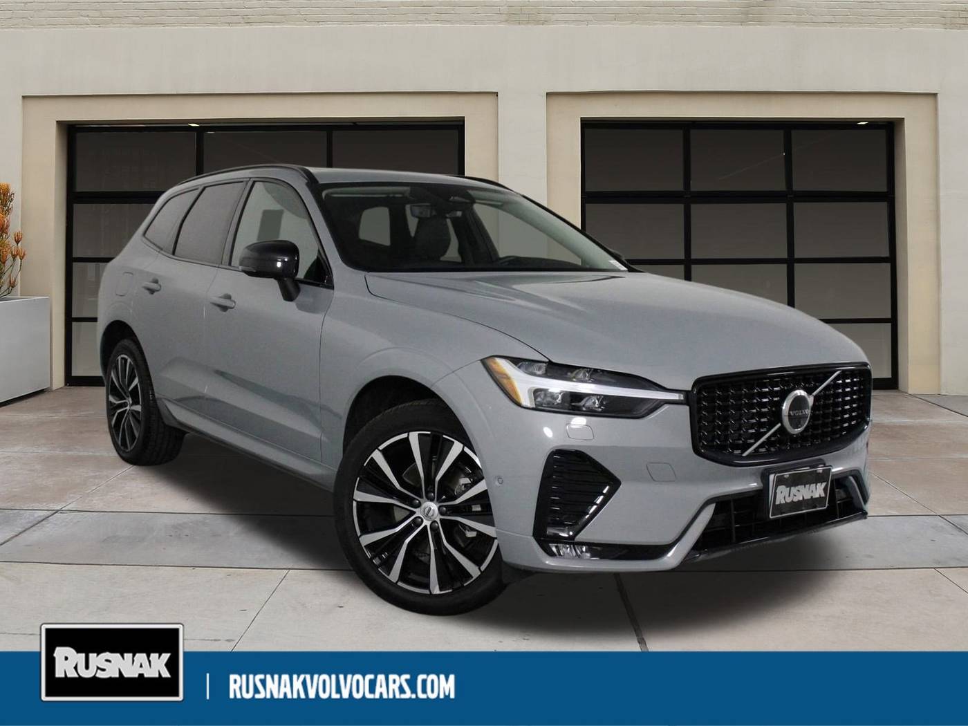 2025 Volvo XC60 Plus — SUV — 5,763 mi — Pasadena, CA