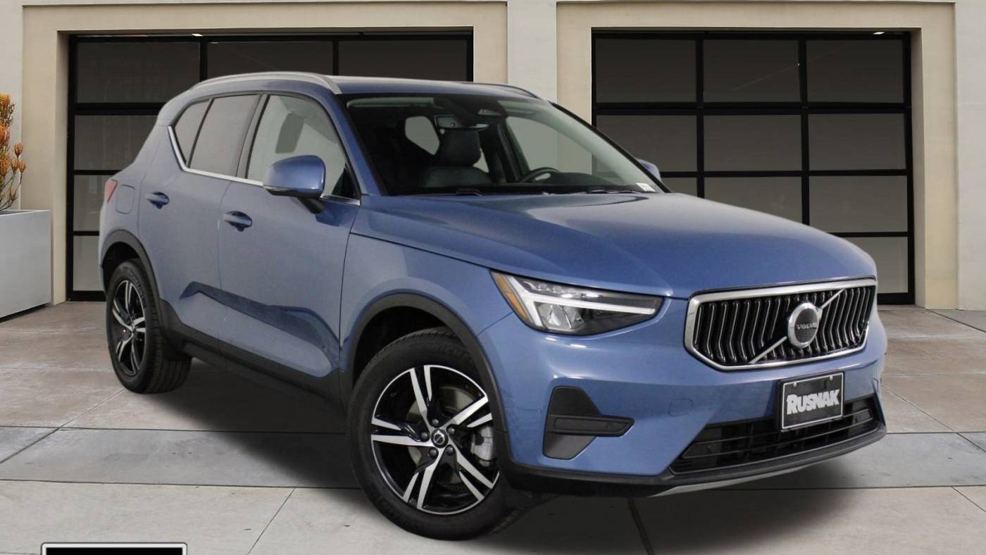 2024 Volvo XC40 Core — SUV — 15,044 mi — Pasadena, CA
