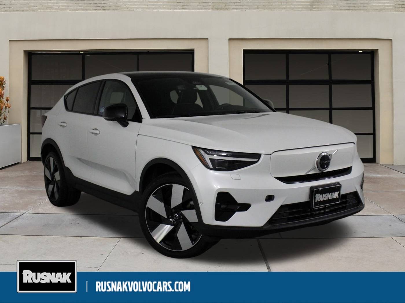 2023 Volvo C40 Recharge Ultimate — SUV — 17,390 mi — Pasadena, CA
