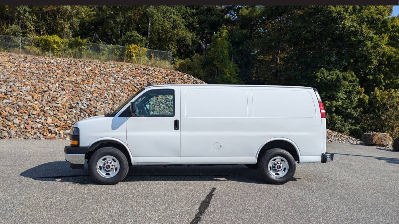 2022 GMC Savana Cargo Van Base — Cargo Van — 24,843 mi — Augusta, ME