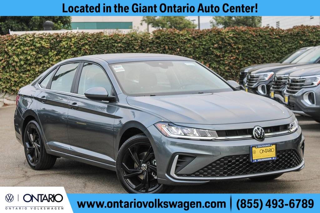 2025 Volkswagen Jetta SE — Sedan — 9,480 mi — Ontario, CA