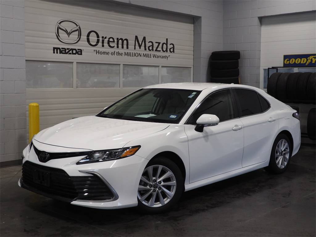 2024 Toyota Camry LE — Sedan — 19,536 mi — Orem, UT