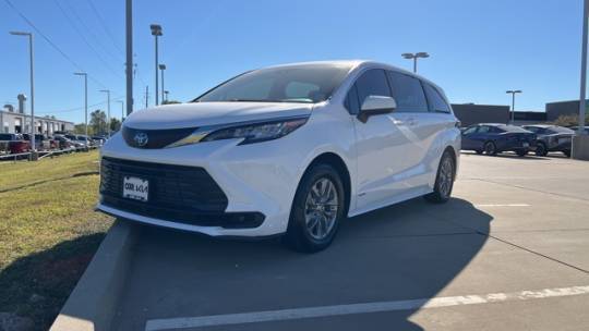 2021 Toyota Sienna LE — Minivan — 54,520 mi — Shreveport, LA