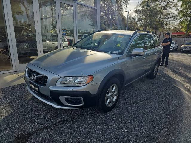 2010 Volvo XC70 3.2 — Wagon — 70,227 mi — Jacksonville, FL