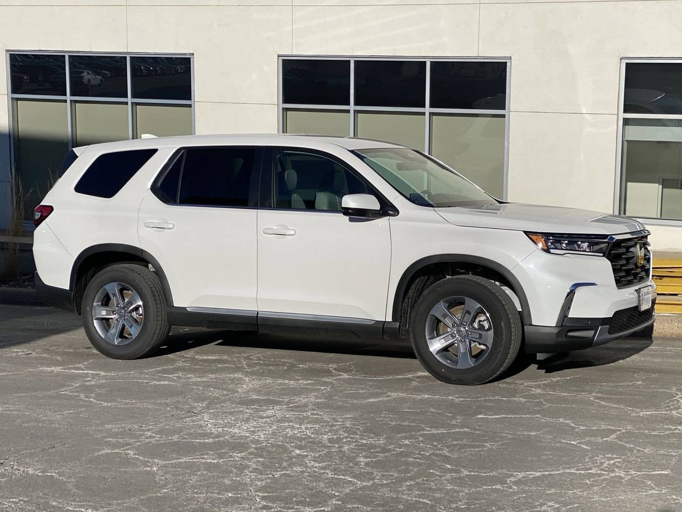 2025 Honda Pilot EX-L — SUV — 6 mi — White Bear Lake, MN
