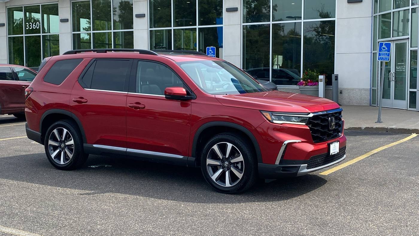 2025 Honda Pilot Touring — SUV — 6 mi — White Bear Lake, MN