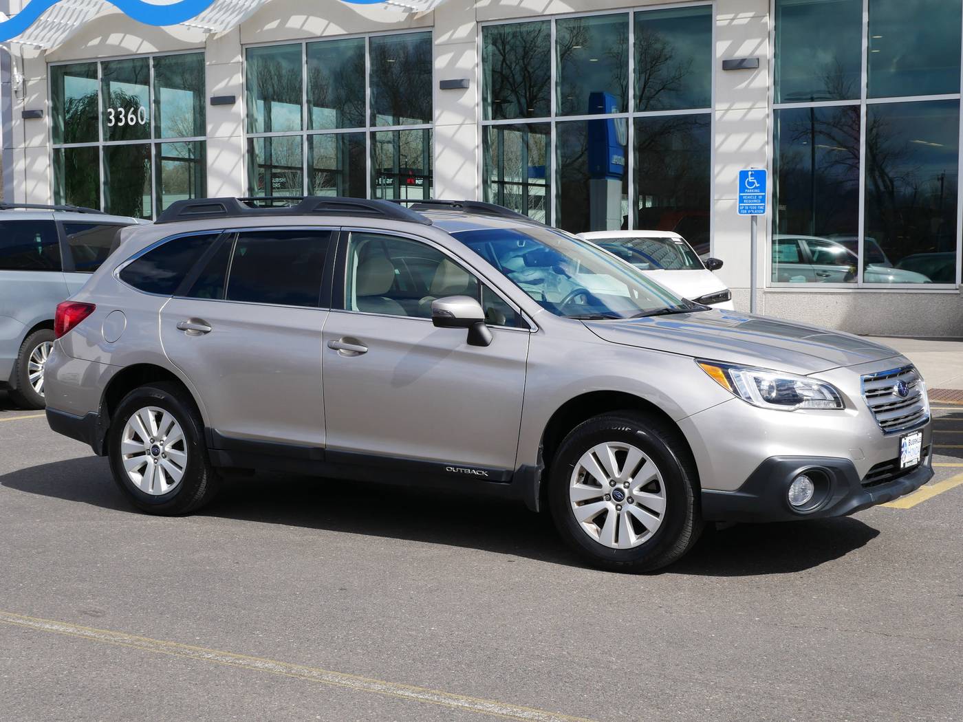2017 Subaru Outback 2.5i Premium — SUV — 35,032 mi — White Bear Lake, MN