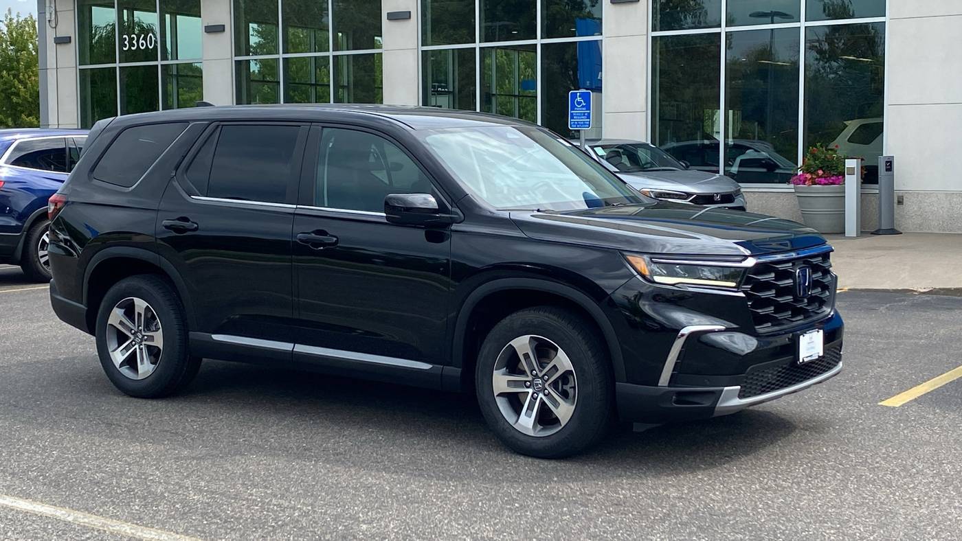 2023 Honda Pilot EX-L 7 Passenger — SUV — 16,187 mi — White Bear Lake, MN