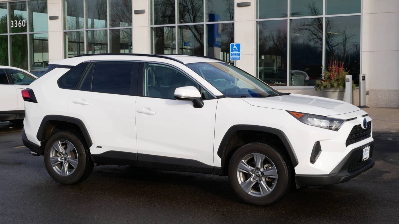 2022 Toyota RAV4 Hybrid LE — SUV — 29,960 mi — White Bear Lake, MN