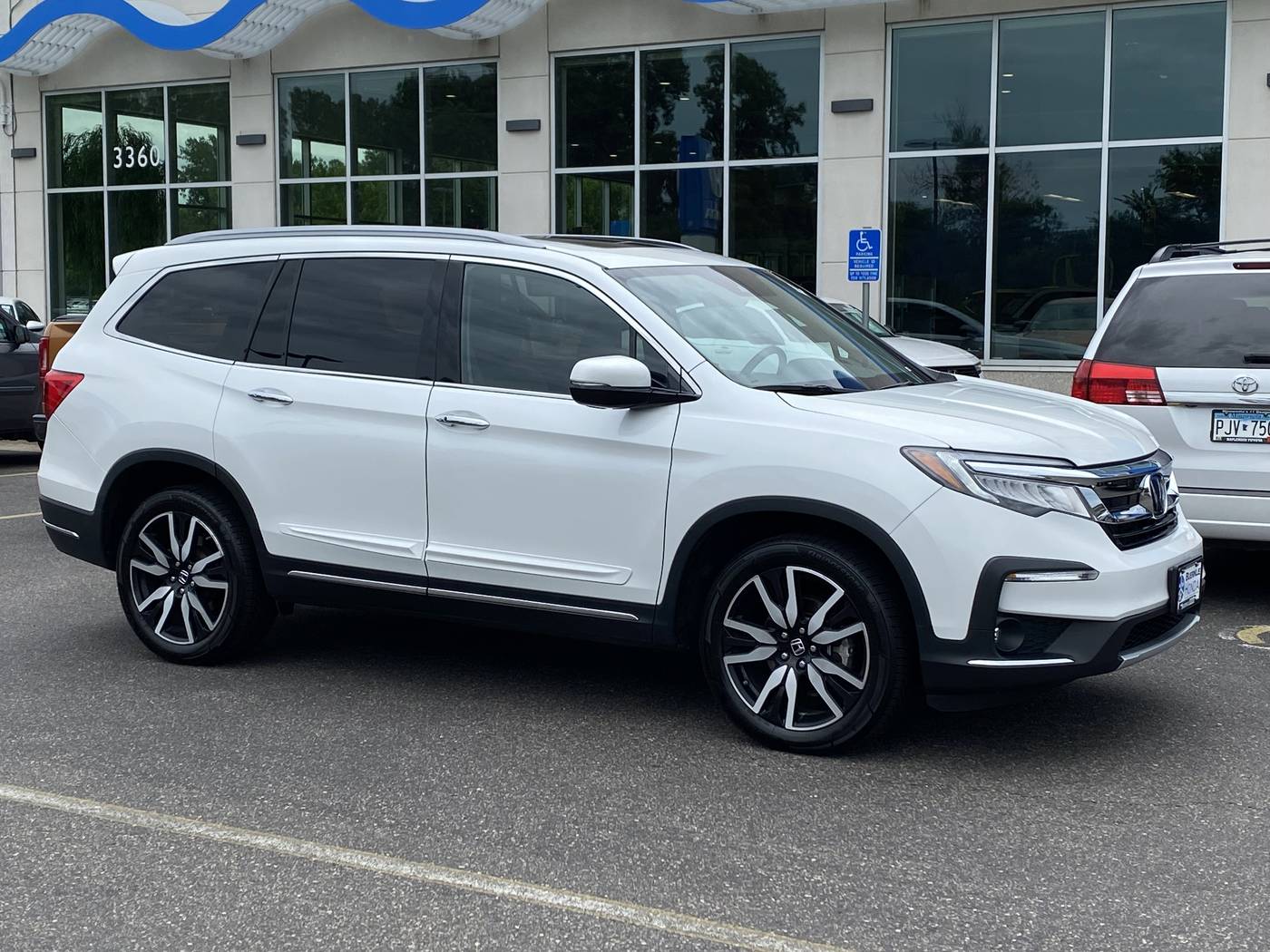 2022 Honda Pilot Touring — SUV — 59,509 mi — White Bear Lake, MN