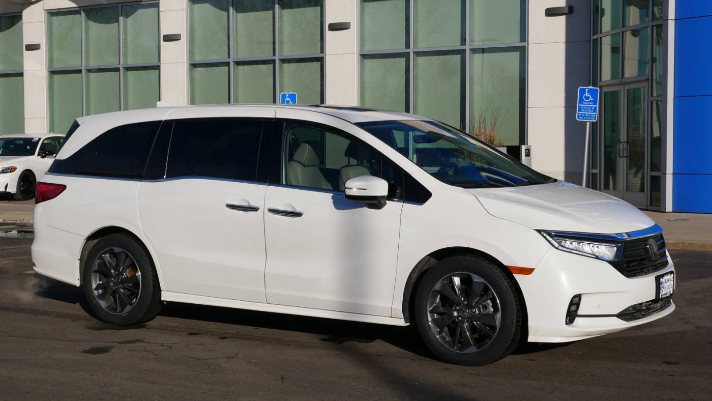 2023 Honda Odyssey Elite — Minivan — 13,495 mi — White Bear Lake, MN