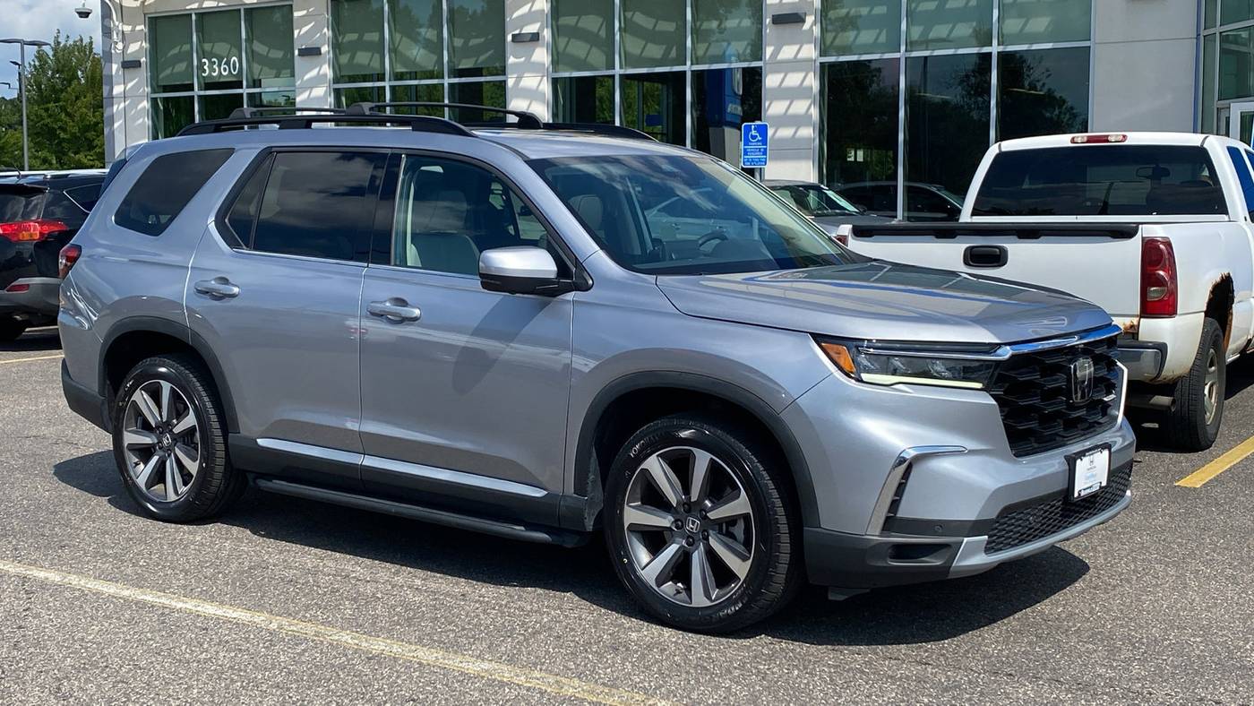 2023 Honda Pilot Elite — SUV — 32,998 mi — White Bear Lake, MN