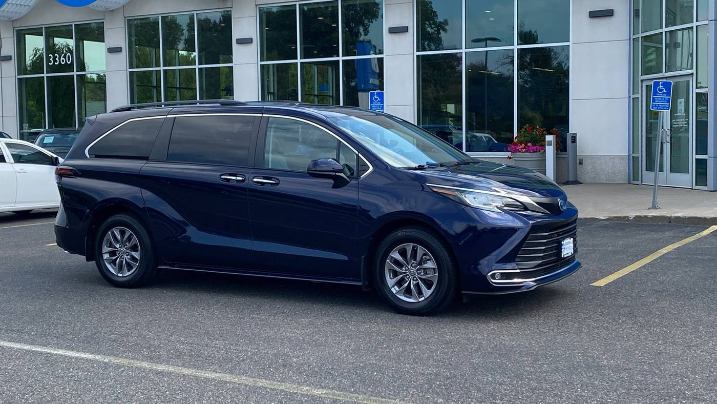 2023 Toyota Sienna XLE — Minivan — 52,605 mi — White Bear Lake, MN