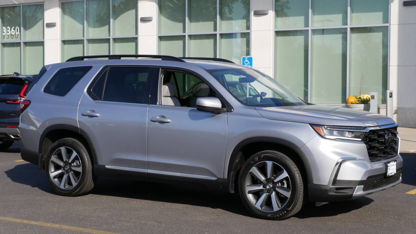 2023 Honda Pilot Touring — SUV — 15,772 mi — White Bear Lake, MN
