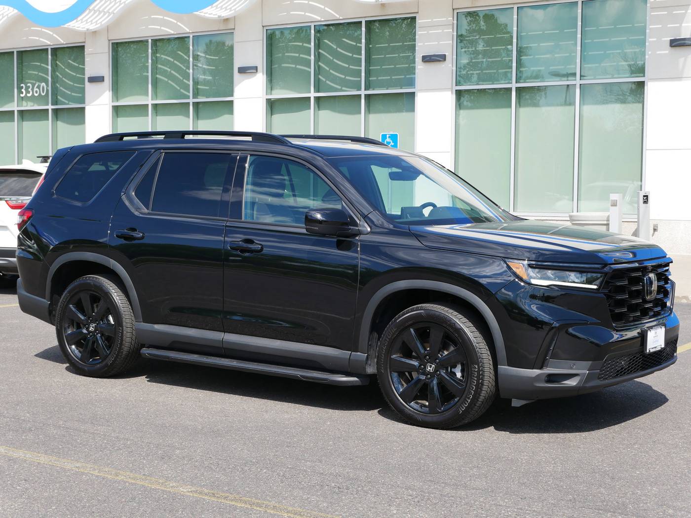 2025 Honda Pilot Black Edition — SUV — 3,613 mi — White Bear Lake, MN