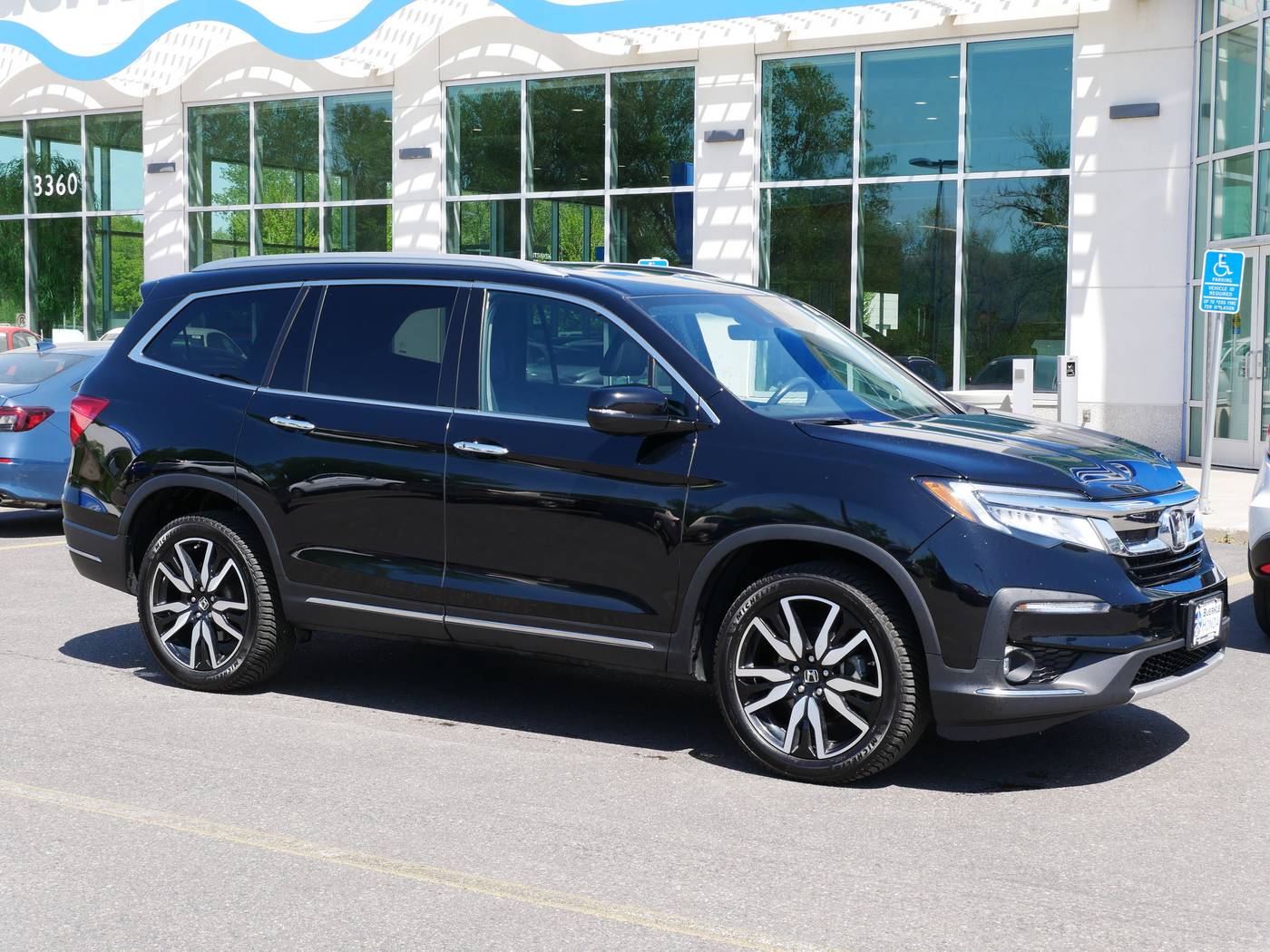 2019 Honda Pilot Touring — SUV — 137,678 mi — White Bear Lake, MN