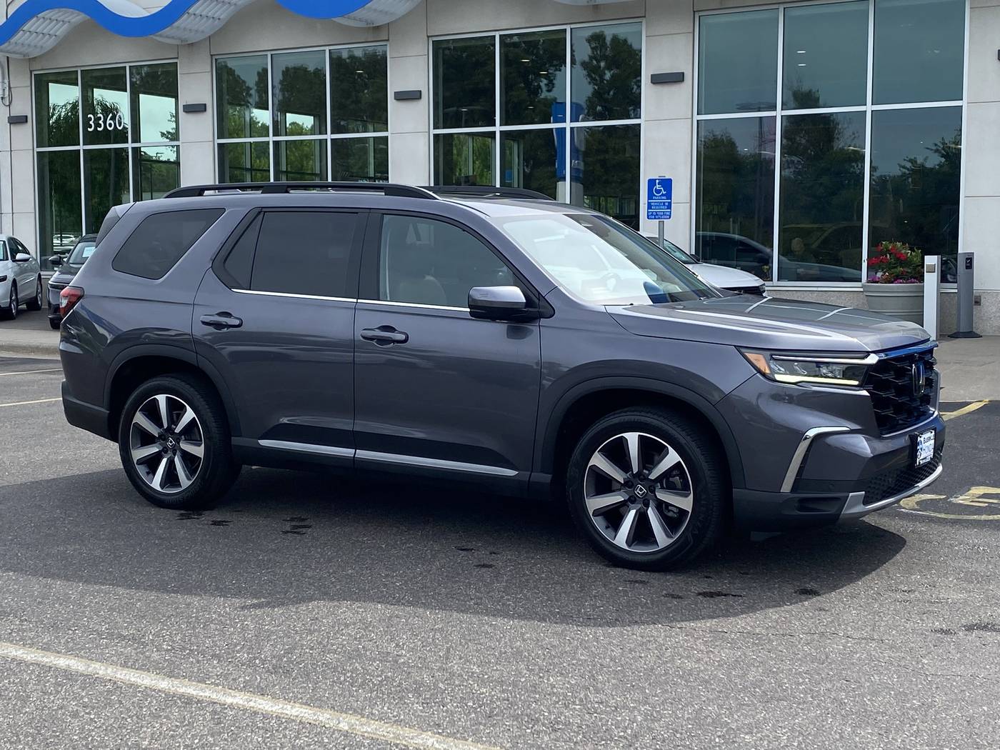 2023 Honda Pilot Elite — SUV — 20,326 mi — White Bear Lake, MN