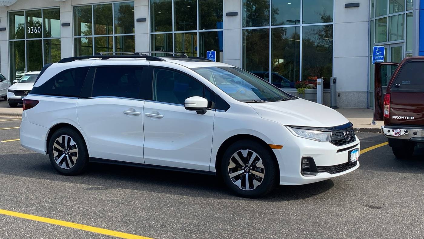 2025 Honda Odyssey EX-L — Minivan — 6 mi — White Bear Lake, MN