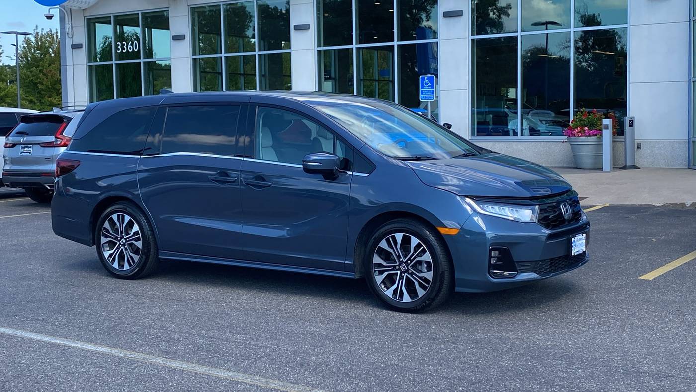 2025 Honda Odyssey Elite — Minivan — 5,298 mi — White Bear Lake, MN