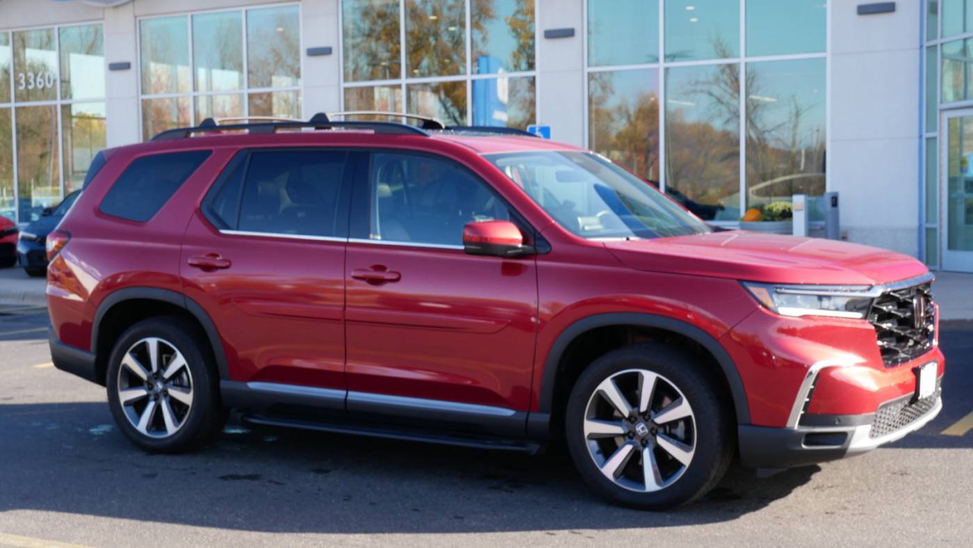 2024 Honda Pilot Touring — SUV — 7,862 mi — White Bear Lake, MN