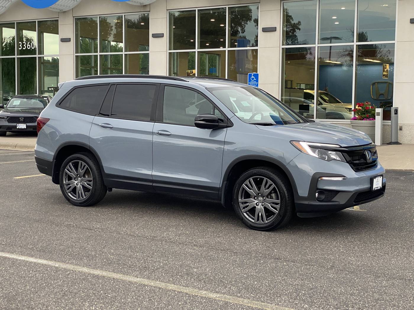 2022 Honda Pilot Sport — SUV — 33,880 mi — White Bear Lake, MN