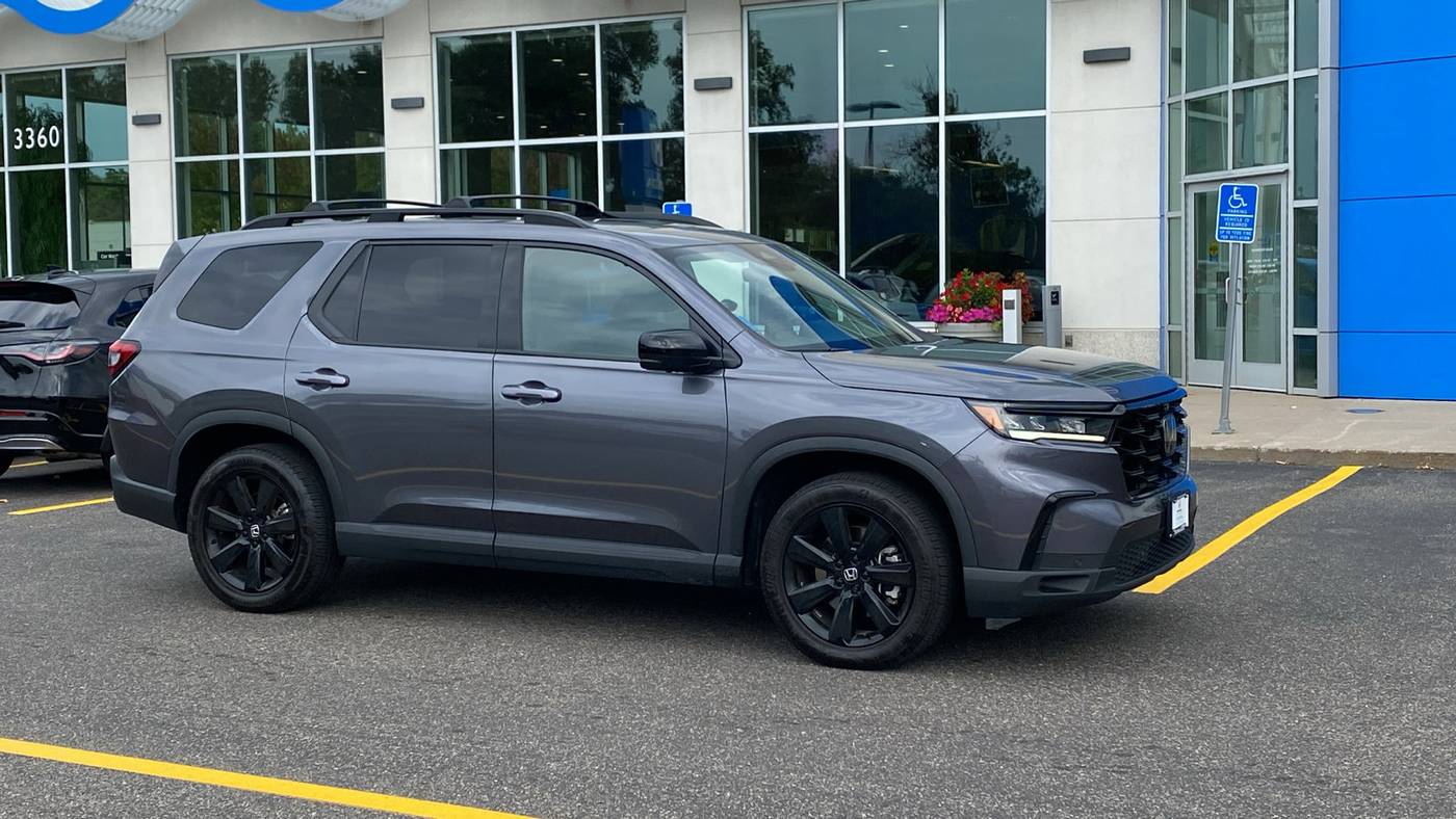 2025 Honda Pilot Black Edition — SUV — 23,211 mi — White Bear Lake, MN