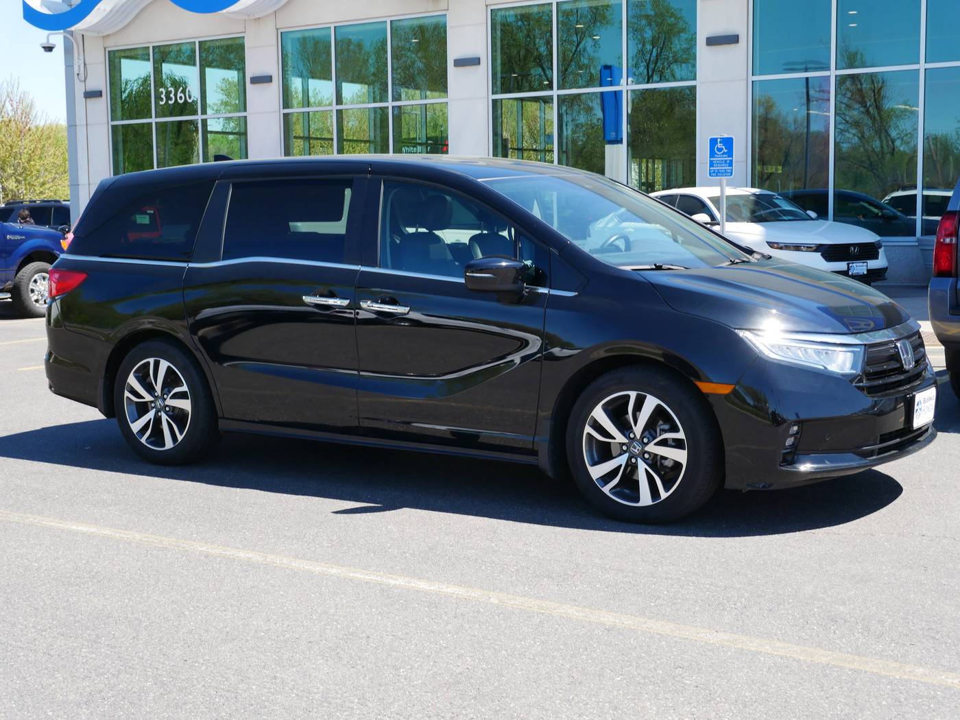 2022 Honda Odyssey Touring — Minivan — 58,551 mi — White Bear Lake, MN