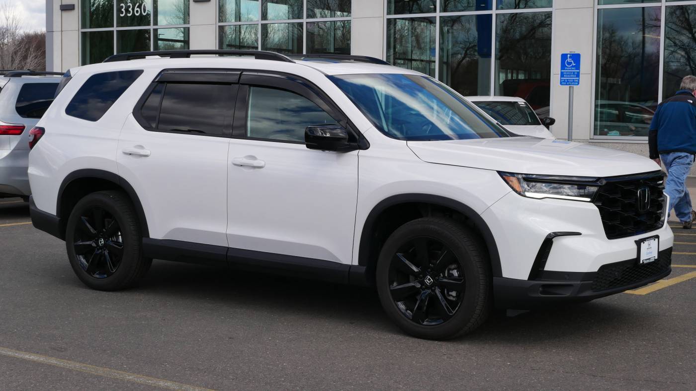 2025 Honda Pilot Black Edition
