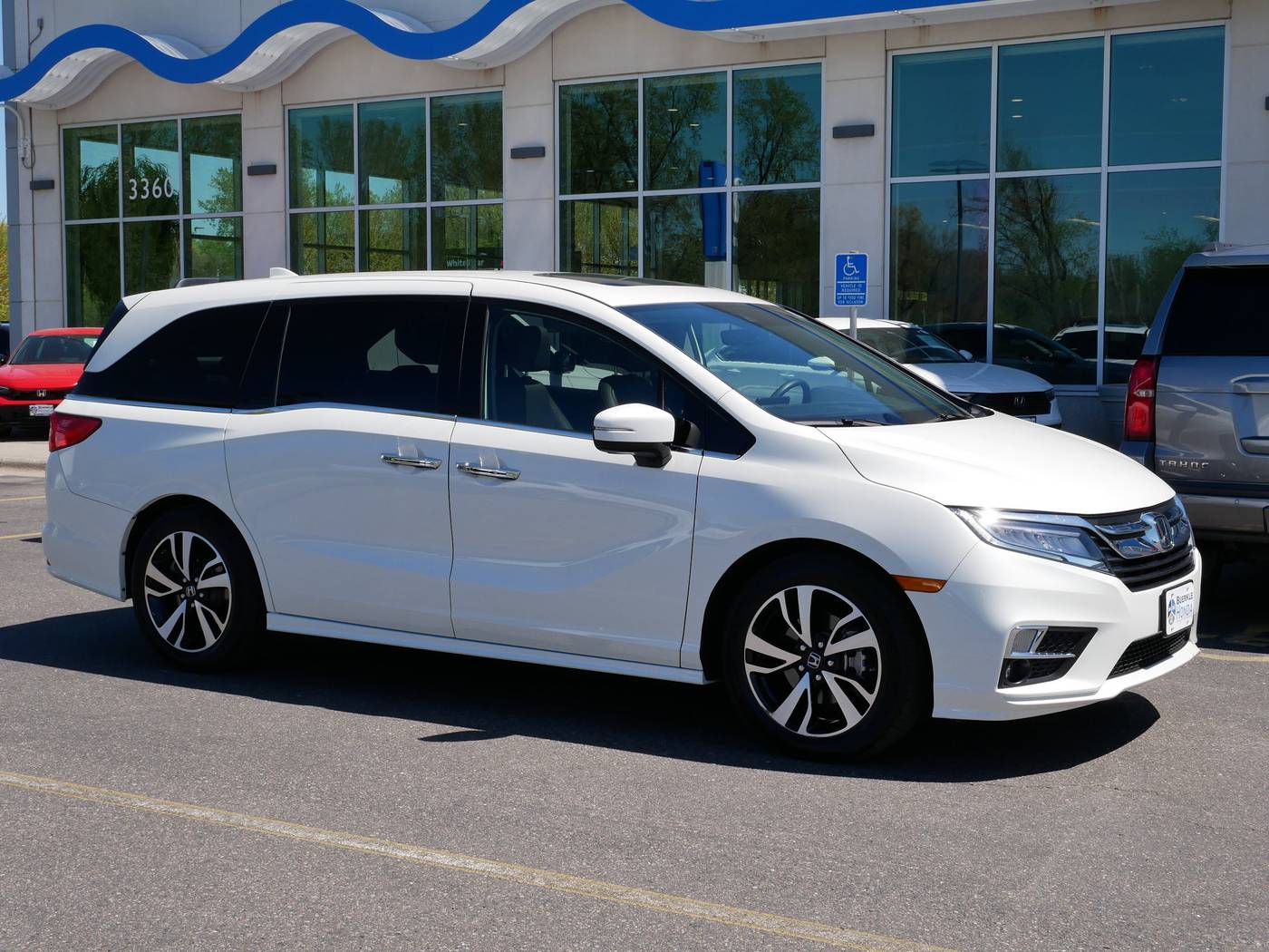 2019 Honda Odyssey Elite — Minivan — 38,921 mi — White Bear Lake, MN
