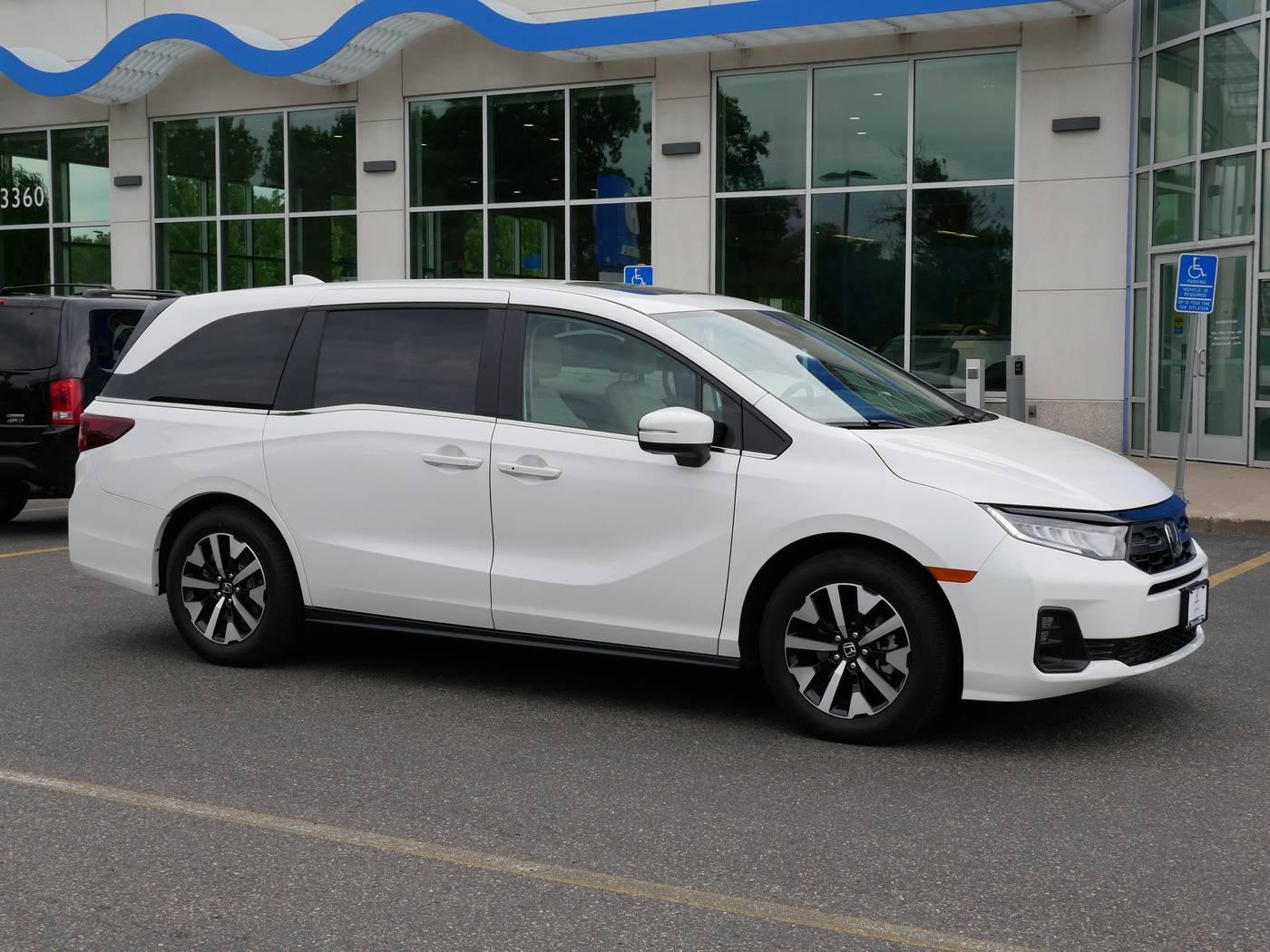 2025 Honda Odyssey EX-L — Minivan — 3,031 mi — White Bear Lake, MN