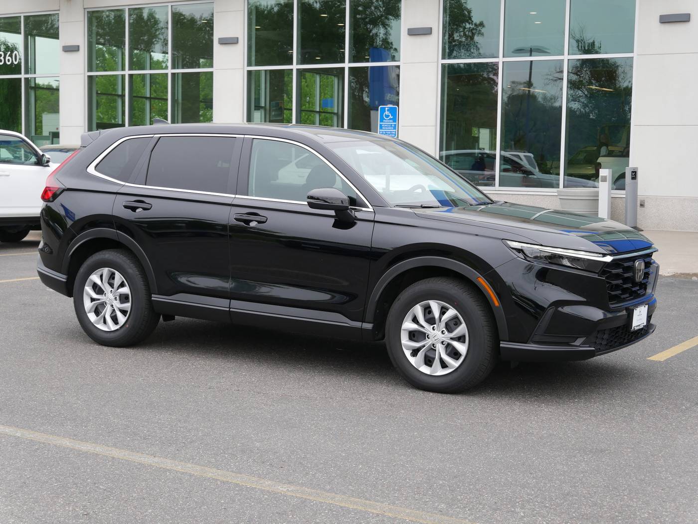 2025 Honda CR-V LX — SUV — 6,135 mi — White Bear Lake, MN
