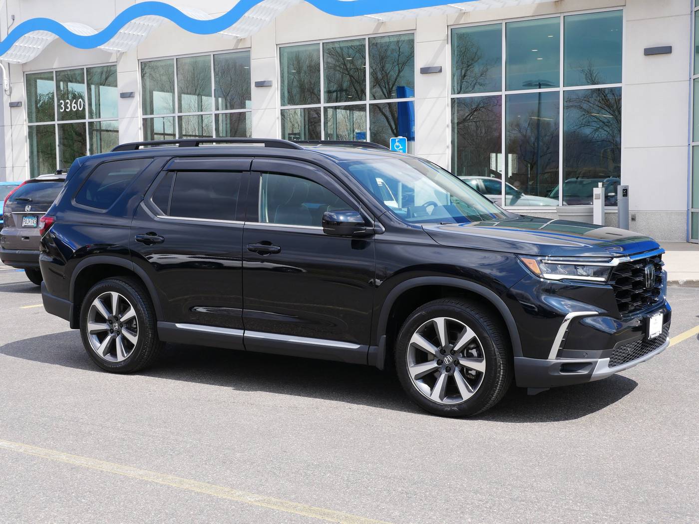 2024 Honda Pilot Elite — SUV — 5,618 mi — White Bear Lake, MN