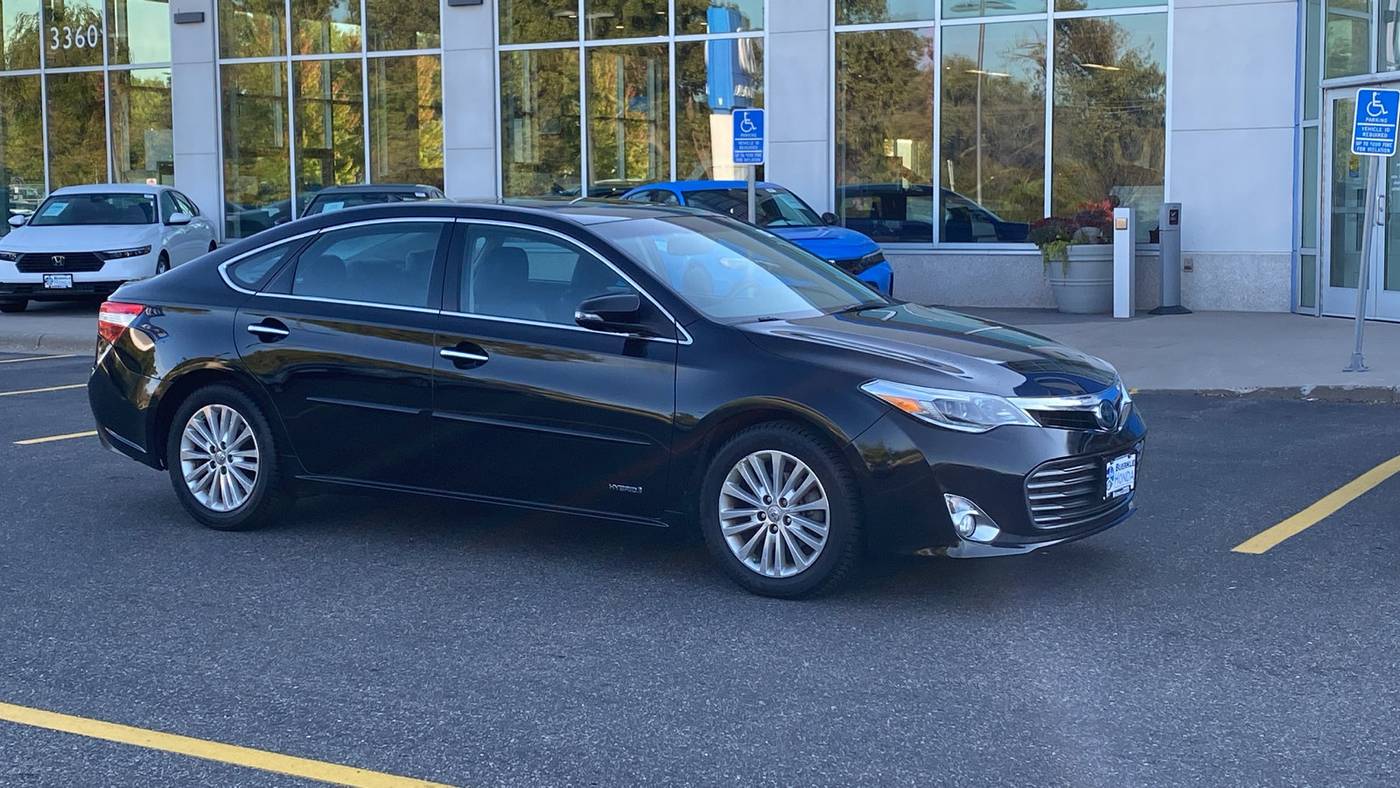 2015 Toyota Avalon Hybrid Limited — Sedan — 114,134 mi — White Bear Lake, MN