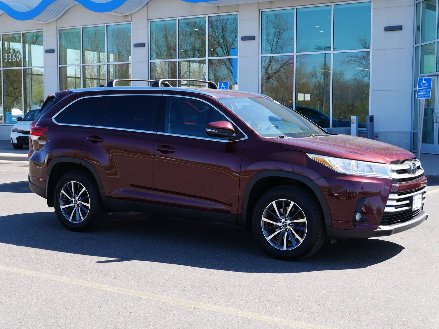 2019 Toyota Highlander XLE — SUV — 59,303 mi — White Bear Lake, MN