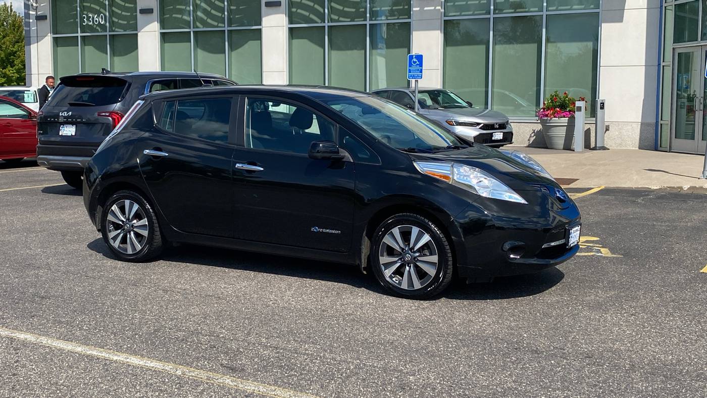 2017 Nissan LEAF SV — Hatchback — 32,163 mi — White Bear Lake, MN