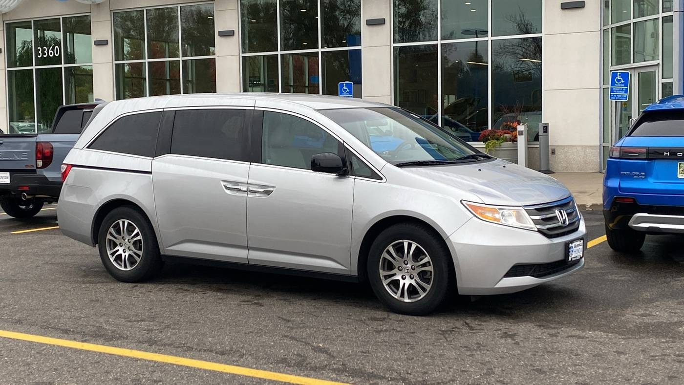 2011 Honda Odyssey EX — Minivan — 116,673 mi — White Bear Lake, MN