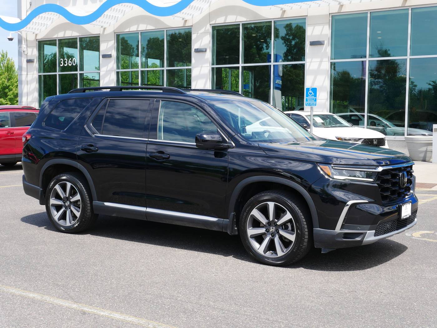 2023 Honda Pilot Elite — SUV — 28,418 mi — White Bear Lake, MN