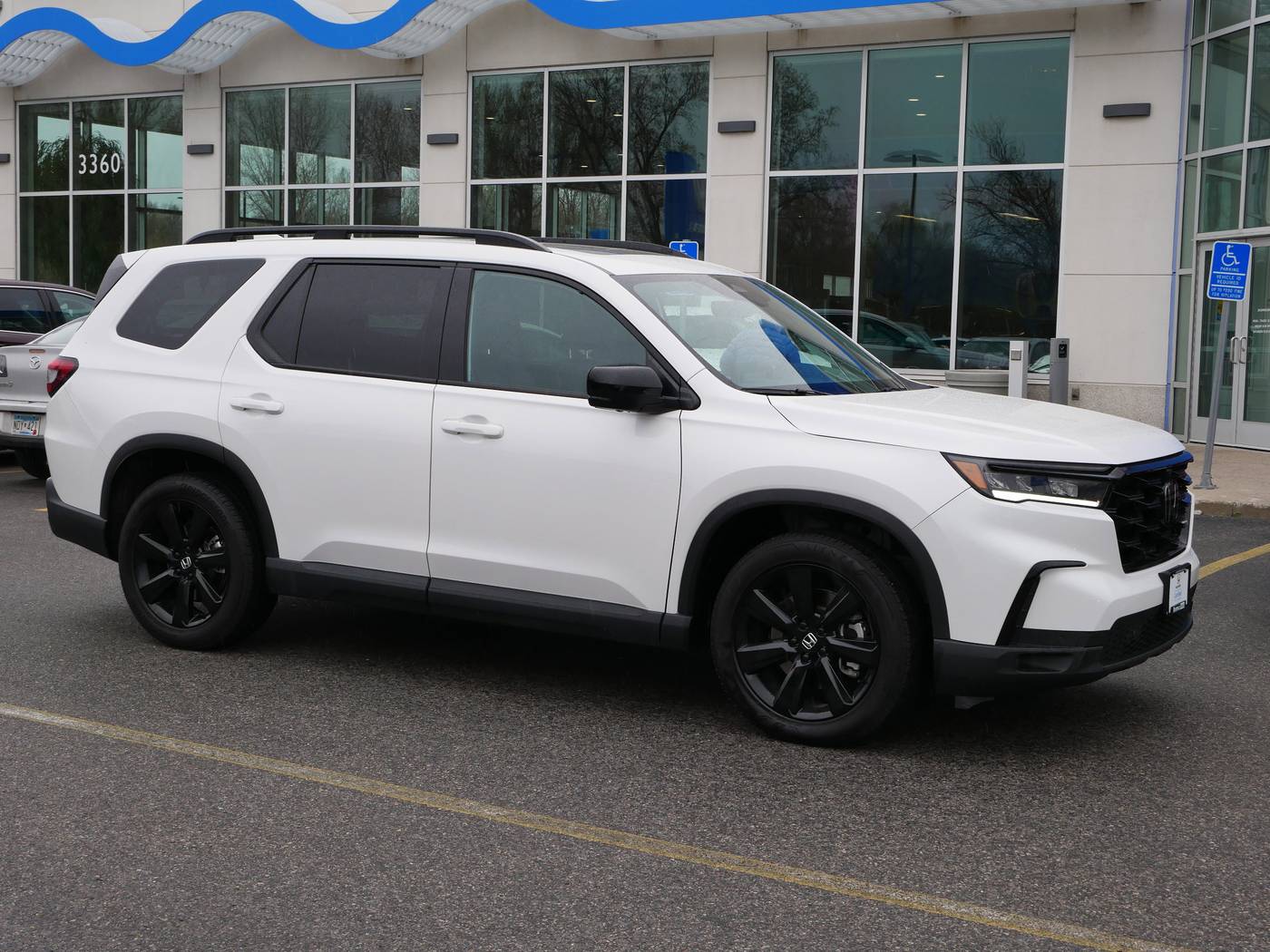 2025 Honda Pilot Black Edition — SUV — 22,573 mi — White Bear Lake, MN