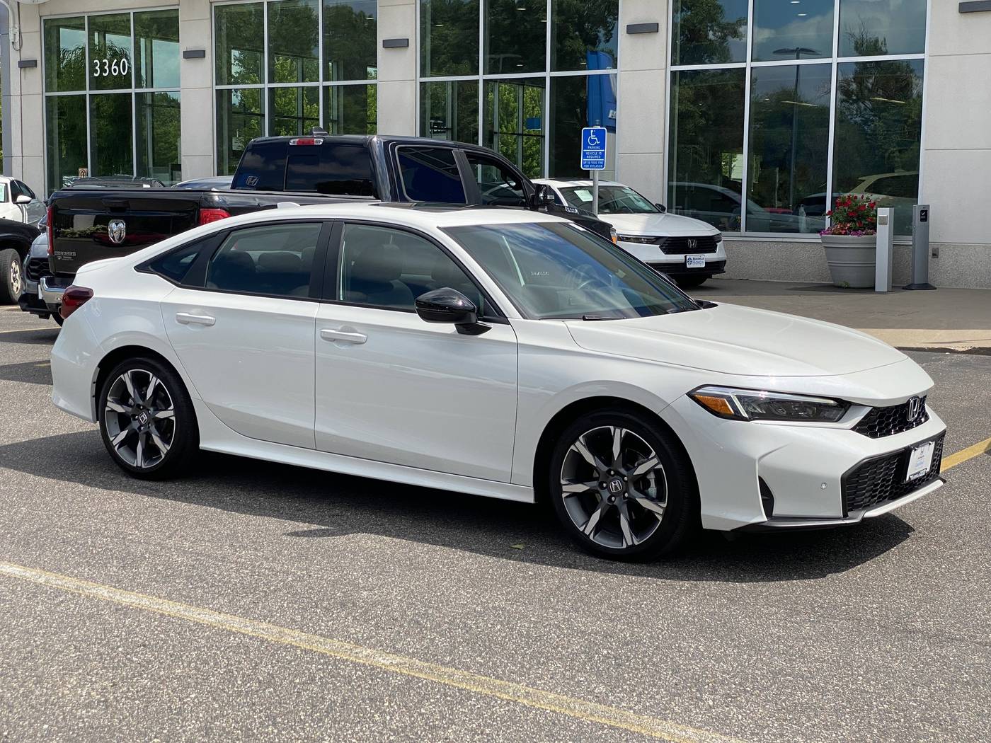 2025 Honda Civic Hybrid Sport Touring — Sedan — 6 mi — White Bear Lake, MN
