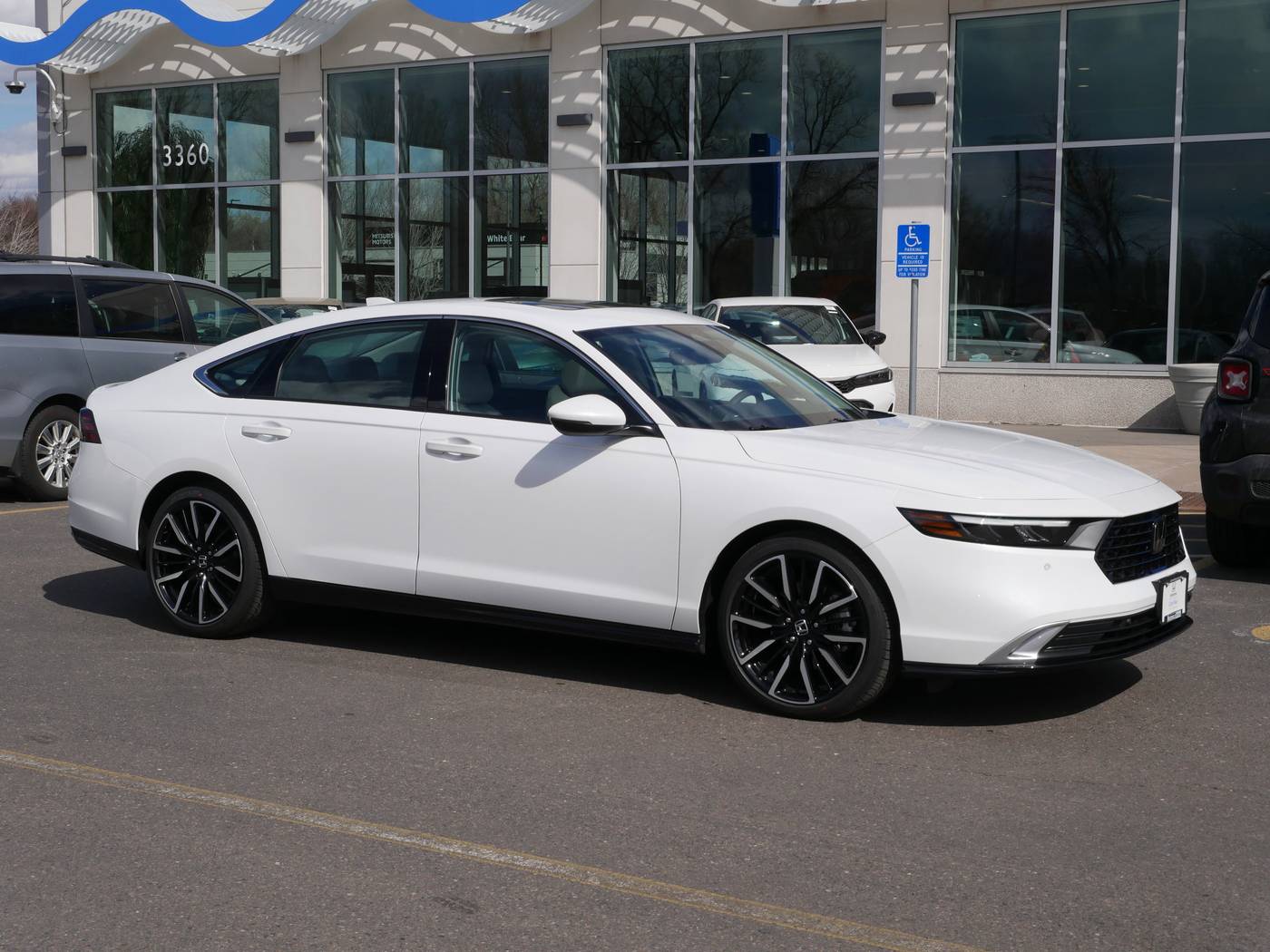 2024 Honda Accord Hybrid Touring — Sedan — 1,109 mi — White Bear Lake, MN