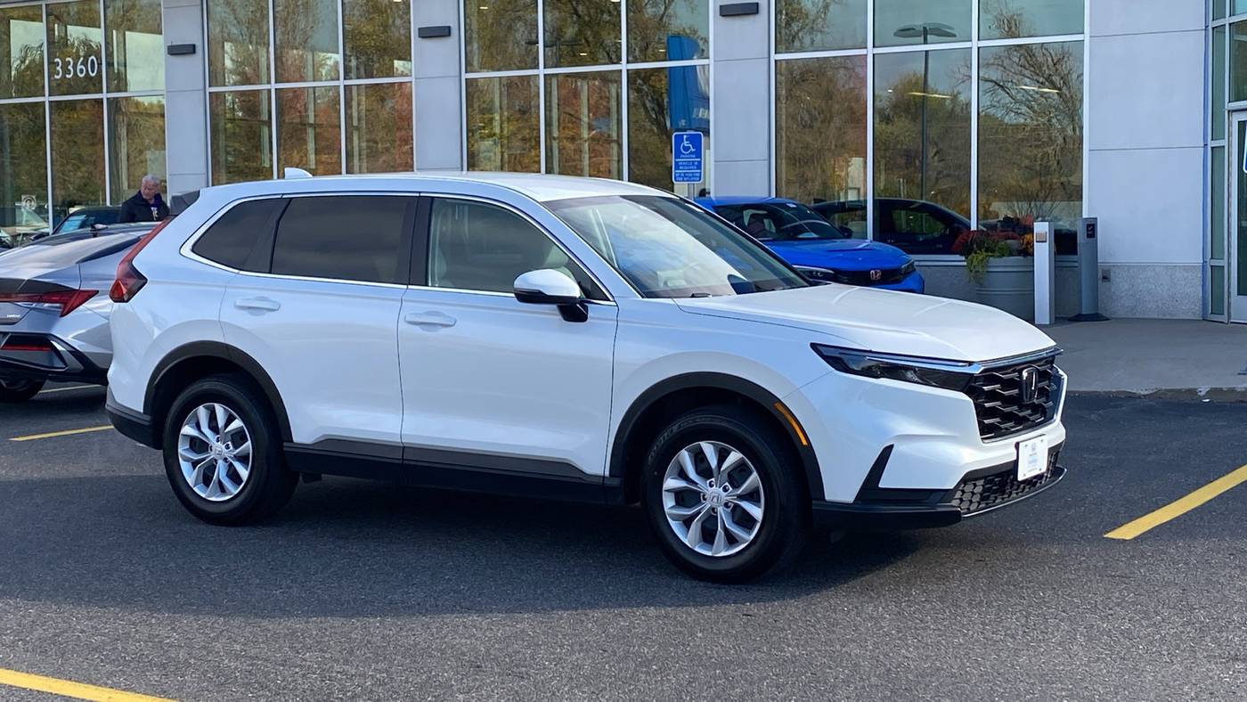 2025 Honda CR-V LX — SUV — 18,301 mi — White Bear Lake, MN
