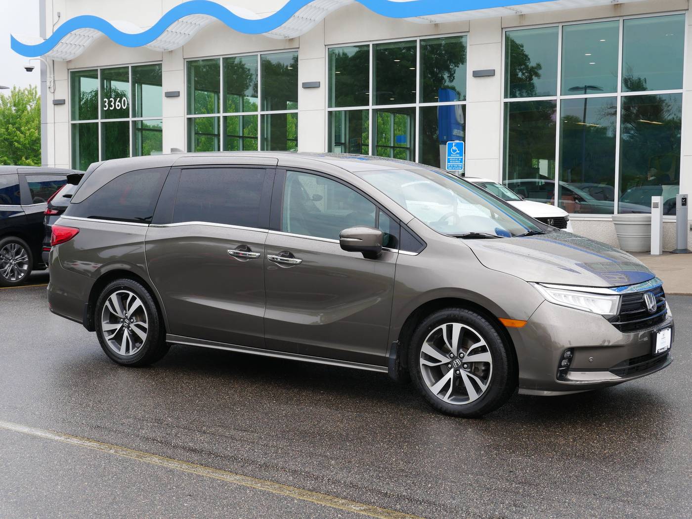 2022 Honda Odyssey Touring — Minivan — 64,603 mi — White Bear Lake, MN