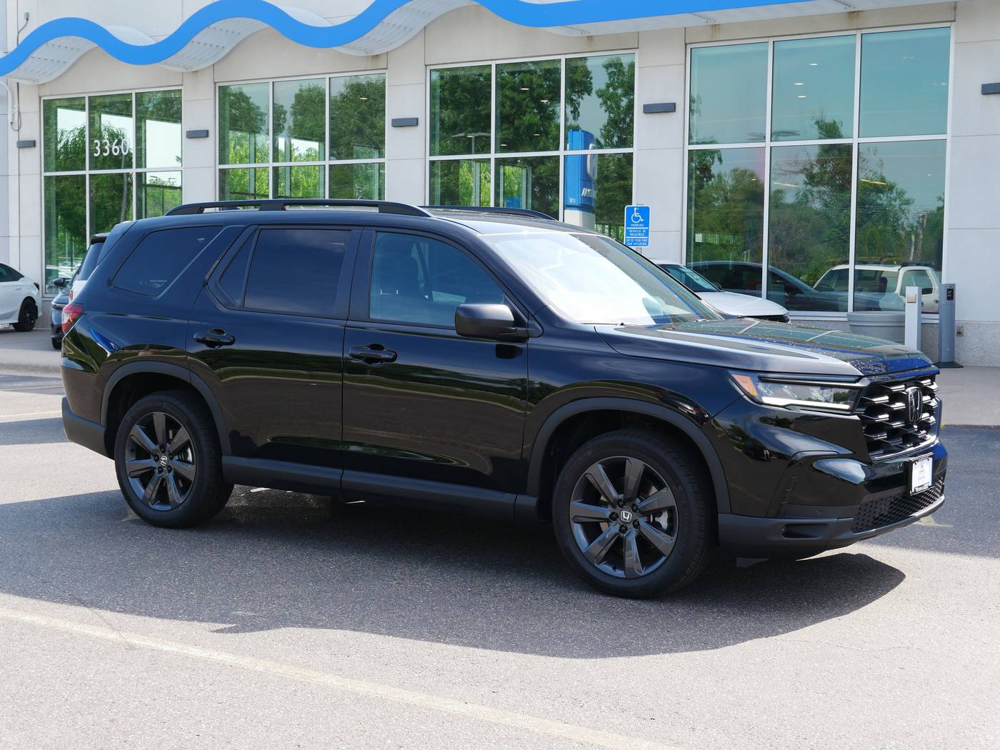 2025 Honda Pilot Sport — SUV — 5,621 mi — White Bear Lake, MN