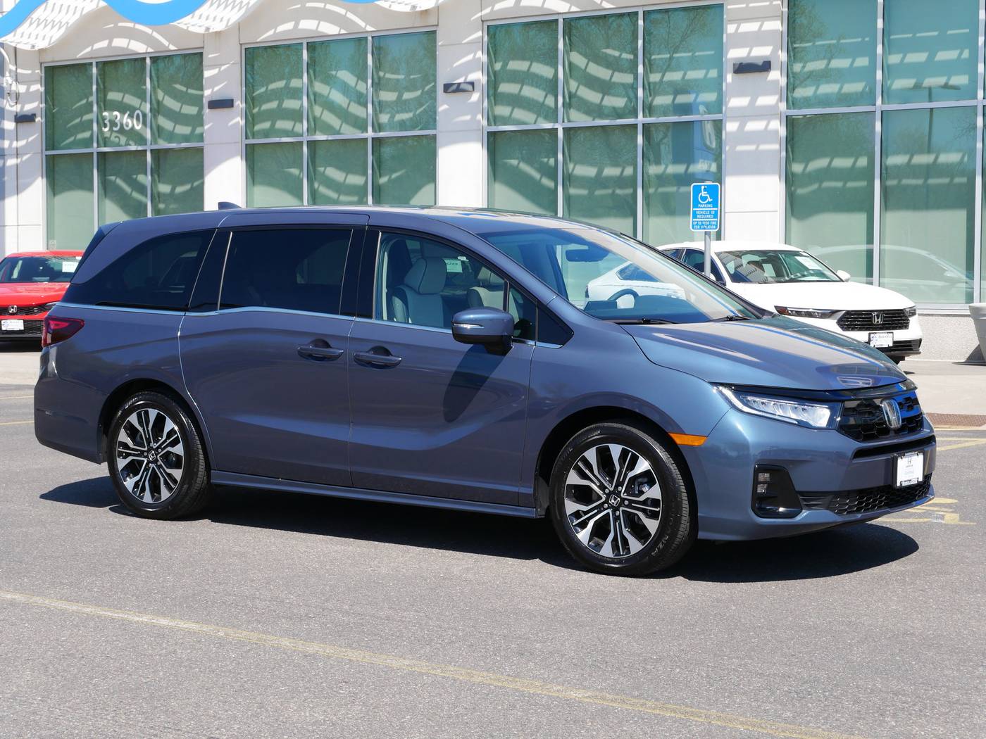 2025 Honda Odyssey Elite — Minivan — 5,388 mi — White Bear Lake, MN